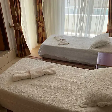 Yuksel Hotel 2*